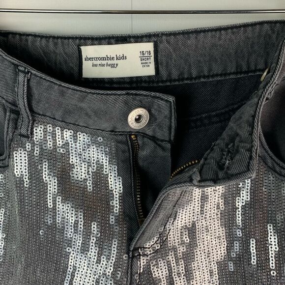 Abercrombie kids girls gray lightweight low rise baggy sequin jeans 15/16 Short - Picture 4 of 10